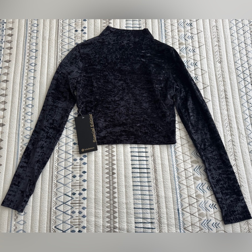 ✨SPECIAL EDITION✨Lululemon All Aligned Mock Neck Long Sleeve *Crushed Velvet BLK